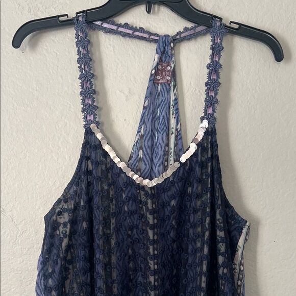 Like New! Free People Elegant Black and Purple Cami Top in Size L - Picture 2 of 11